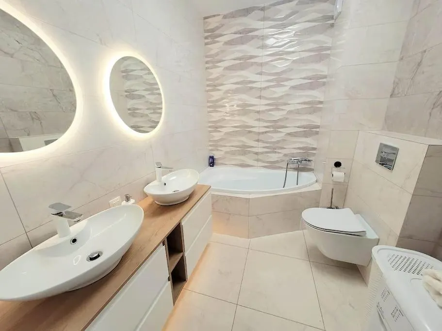 Apartment Sophie 3 Rooms, 2 Bathrooms, 8 Persons Krakow 0*,  Poland